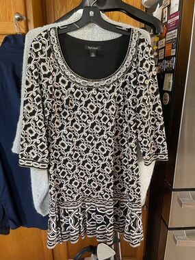 White House Black Market Geometric Chain Link Beaded Neck Dress Black Medium